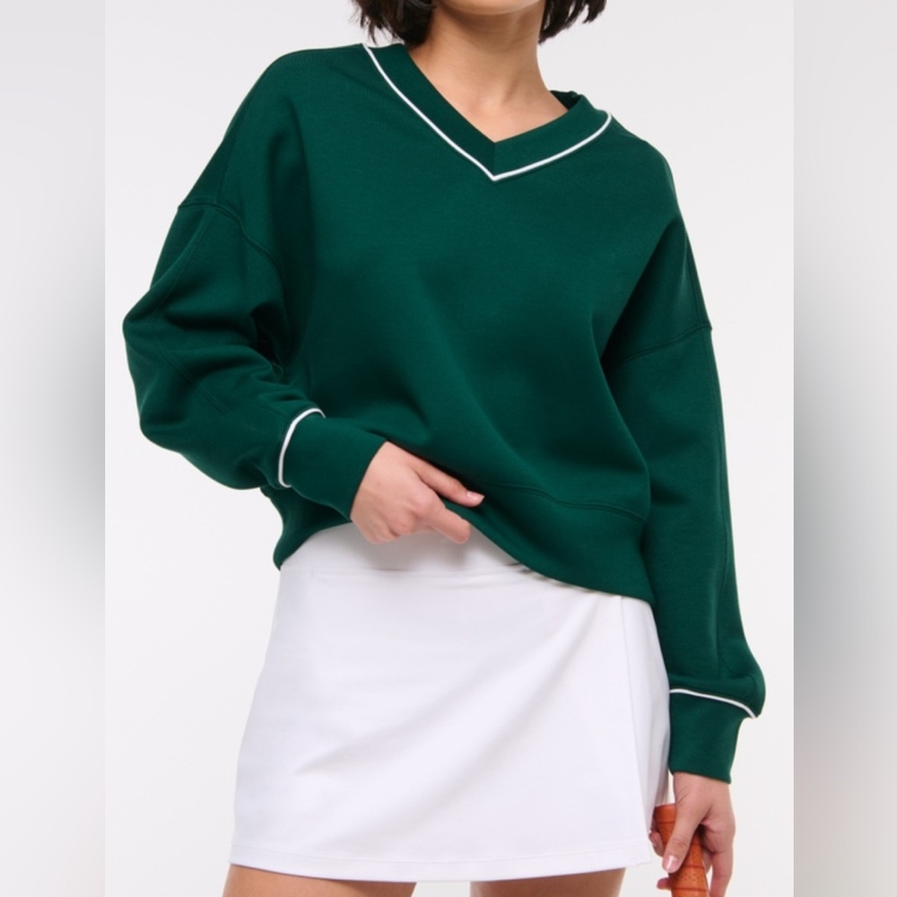 Women's Green Sweater